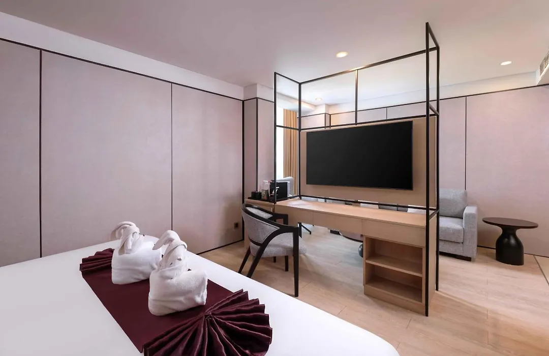 Grand Edge Hotel Semarang-1
