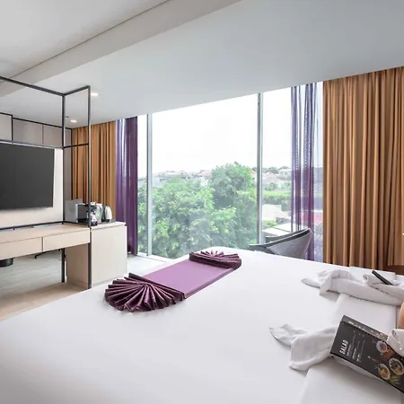 Grand Edge Hotel Semarang-3